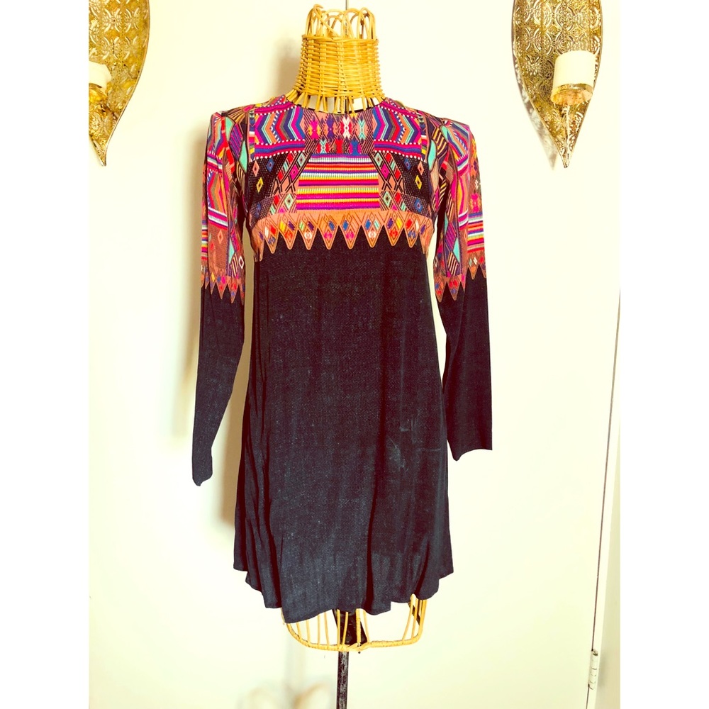 Cynthia Vincent Long Sleeve Mini dress
